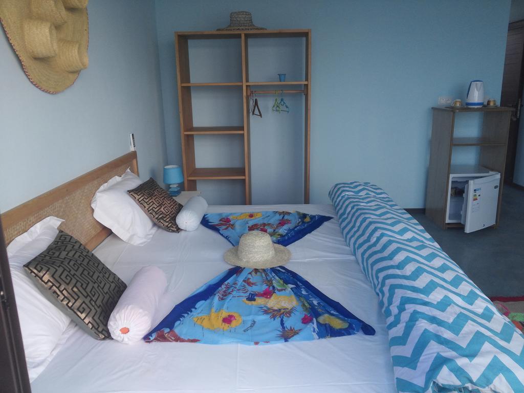 Le Pandanus Hotel Quatre Vents Екстериор снимка